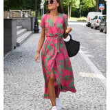 Ružena - Elegantné šaty s výstrihom do V a modelujúcim strihom