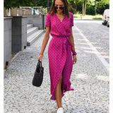 Ružena - Elegantné šaty s výstrihom do V a modelujúcim strihom
