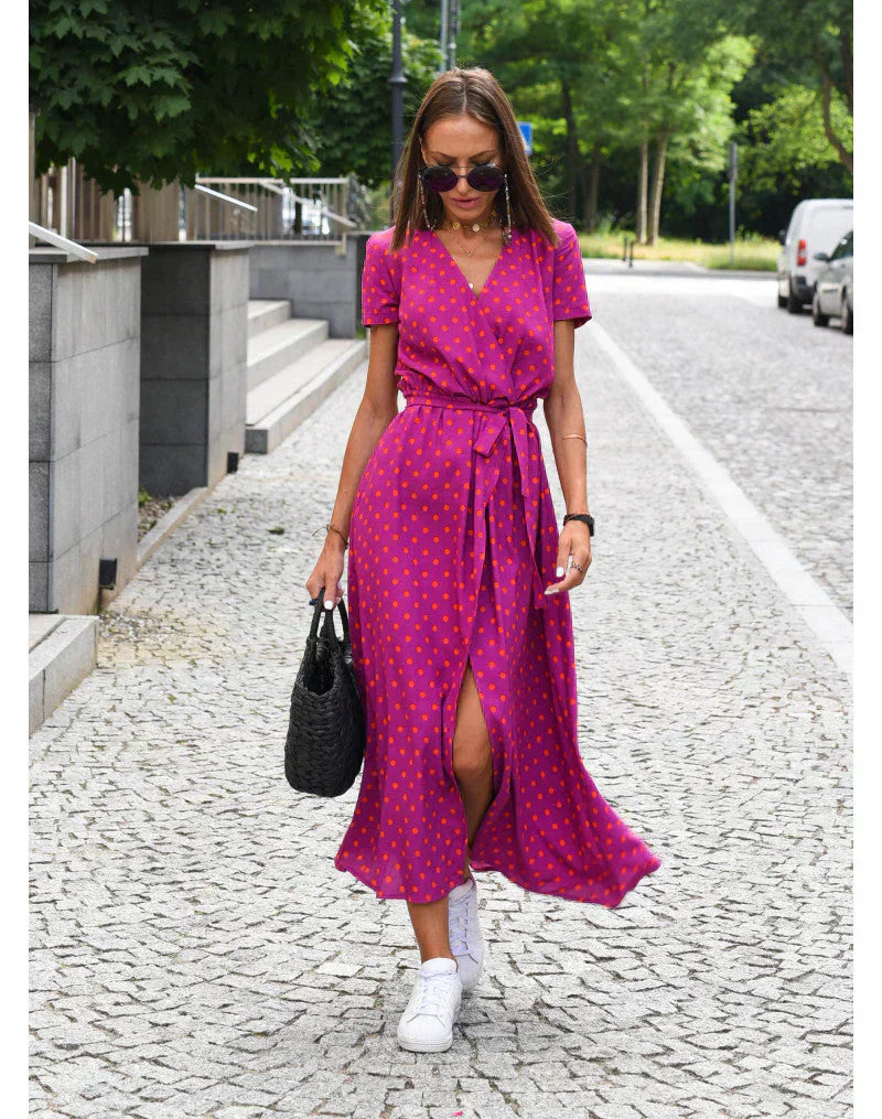 Ružena - Elegantné šaty s výstrihom do V a modelujúcim strihom